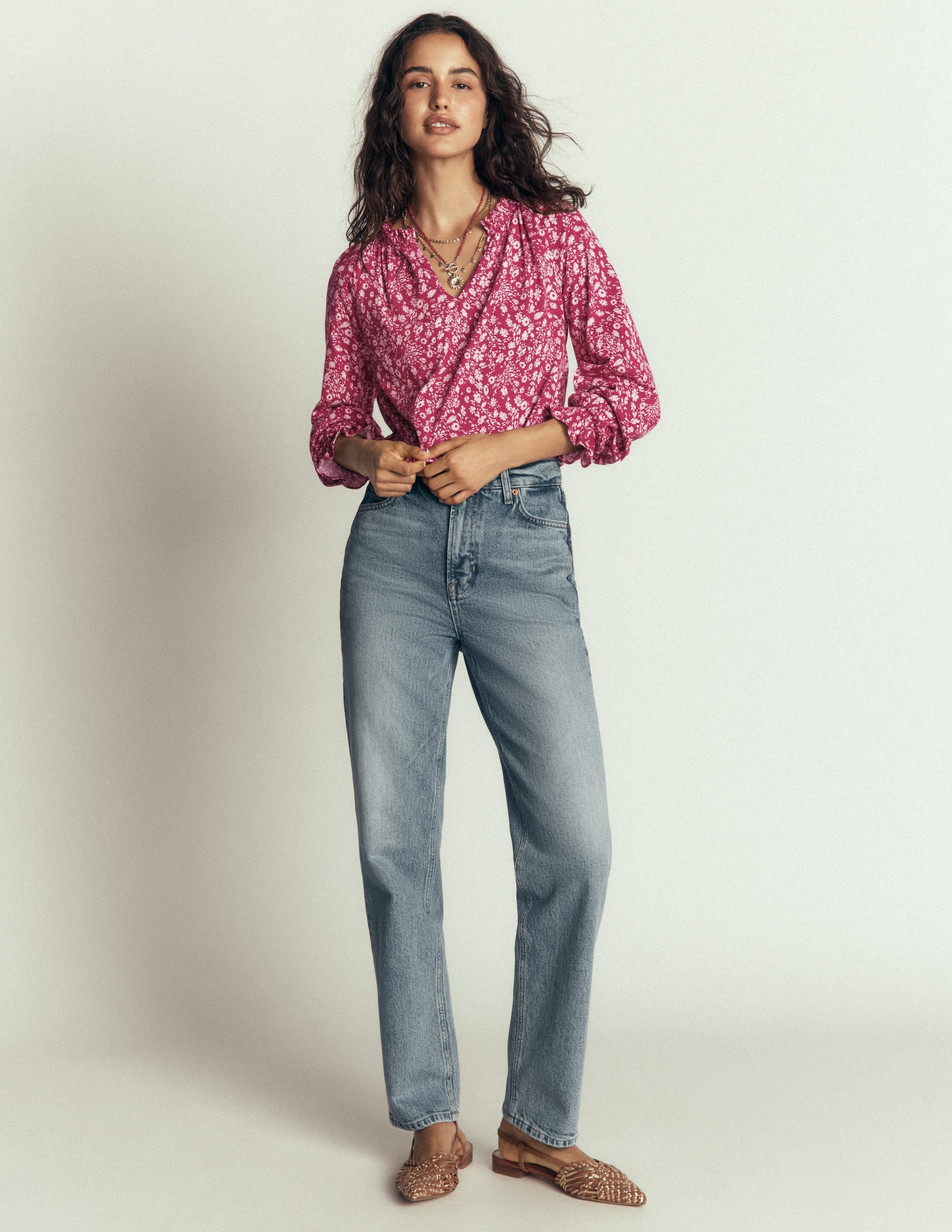 Pia Ruffle Detail Top-Red Bud, Scattered Flora