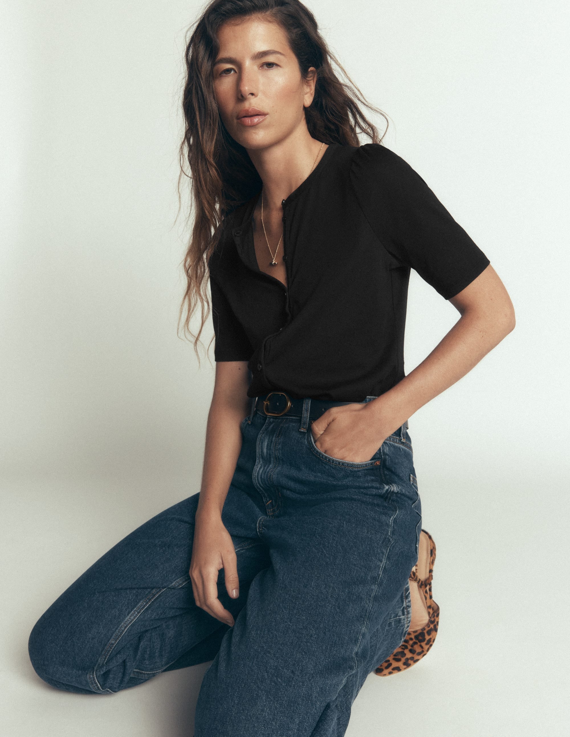 Short Puff Sleeve Top-Black